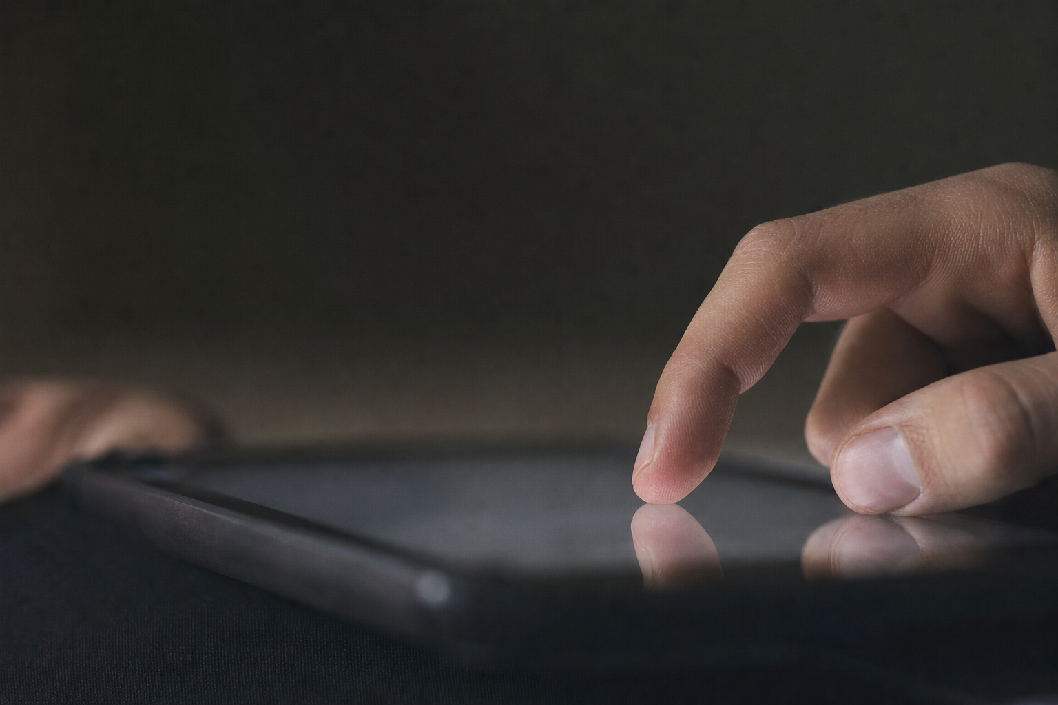 Gen Z Now Treats Claude And OpenAI Like Consumer Brands, But Trust Is Still An Issue via @sejournal, @gregjarboe